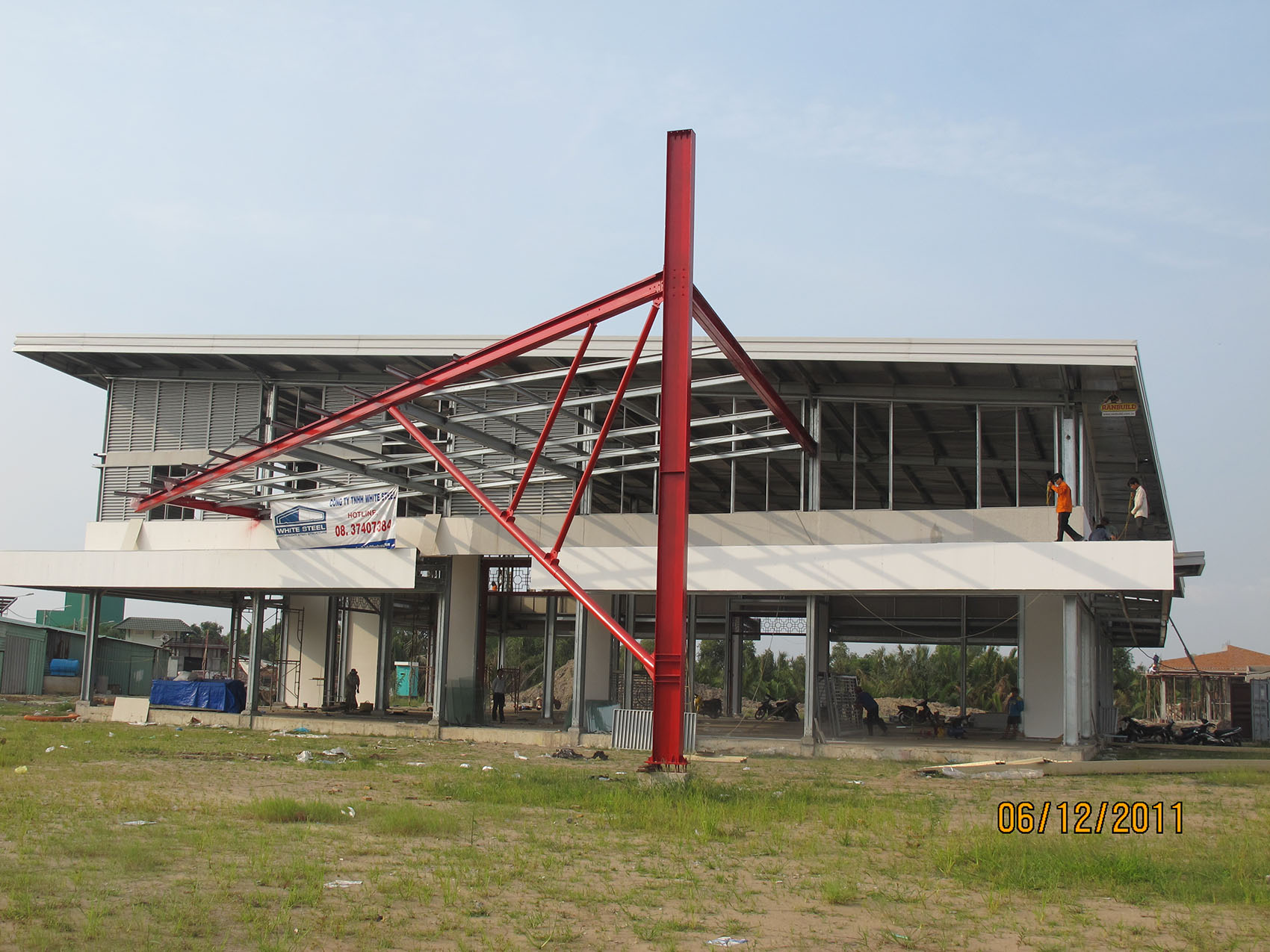 nhà thép tiền chế cao cấp
